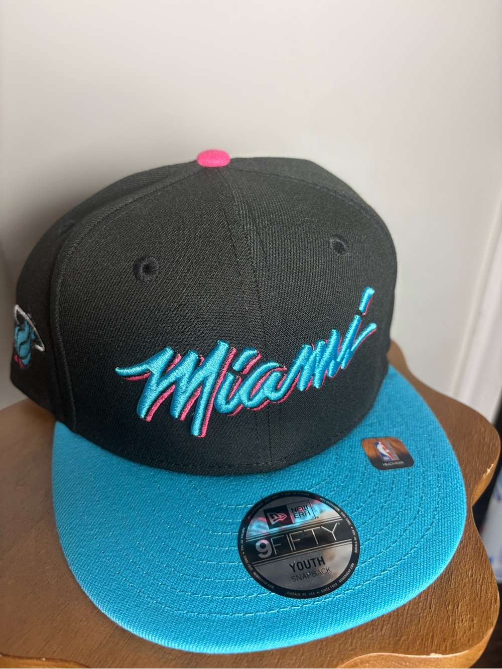 New Era Miami Youth Snapback Hat in Black, Teal & Pink